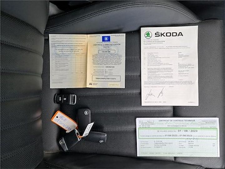 Photo 12 VIN: TMBAG9NP6J7501123 - SKODA SUPERB 