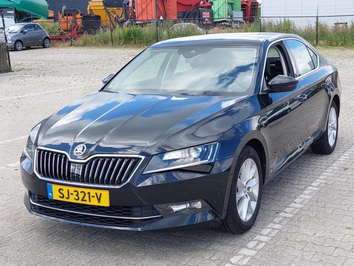 Photo 1 VIN: TMBAG9NP6J7583659 - SKODA SUPERB 