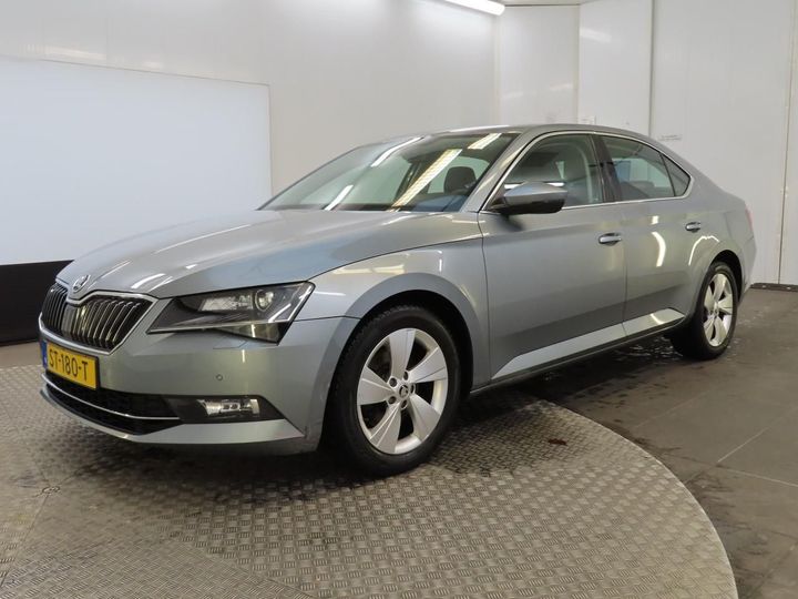 Photo 1 VIN: TMBAG9NP6J7584956 - SKODA SUPERB 