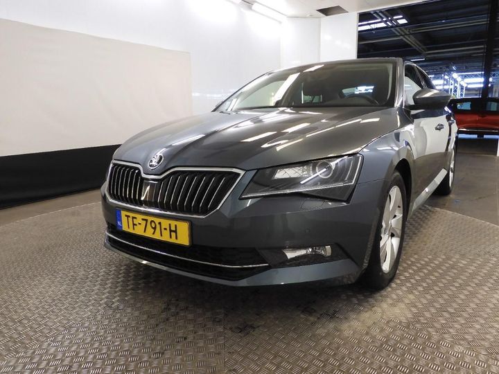 Photo 1 VIN: TMBAG9NP6J7604817 - SKODA SUPERB 