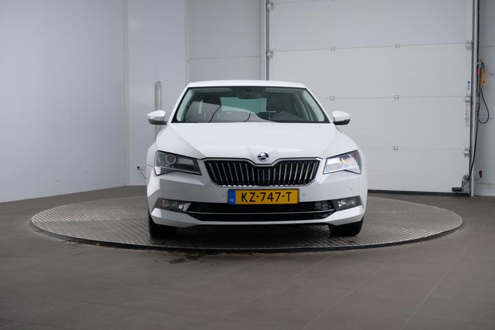 Photo 6 VIN: TMBAG9NP7H7022588 - SKODA SUPERB 