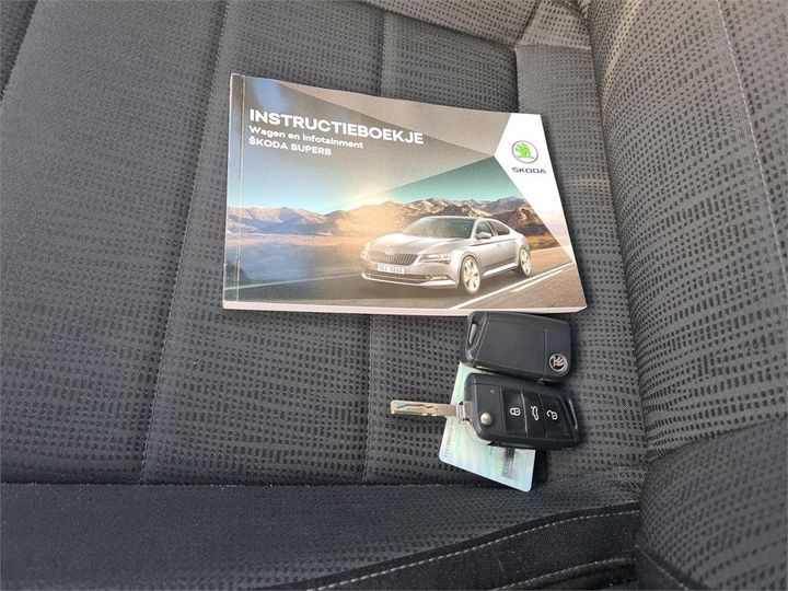 Photo 16 VIN: TMBAG9NP7J7522899 - SKODA SUPERB 