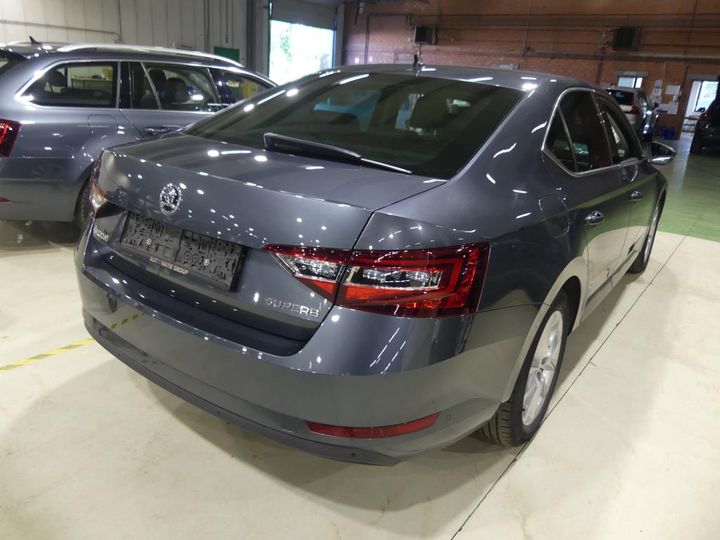 Photo 1 VIN: TMBAG9NP7J7597716 - SKODA SUPERB 