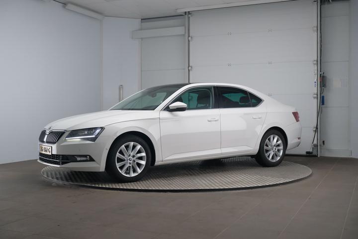 Photo 1 VIN: TMBAG9NP8H7500825 - SKODA SUPERB 