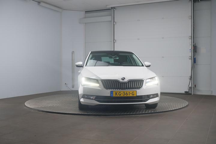 Photo 6 VIN: TMBAG9NP8H7500825 - SKODA SUPERB 