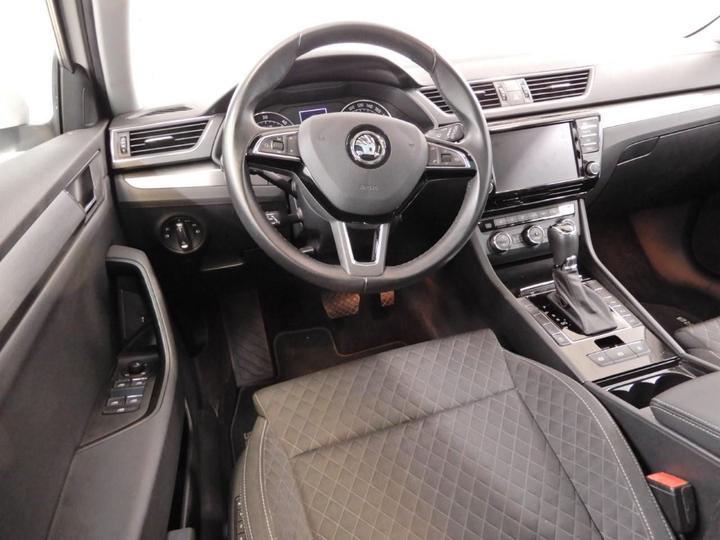 Photo 9 VIN: TMBAG9NP8H7500825 - SKODA SUPERB 