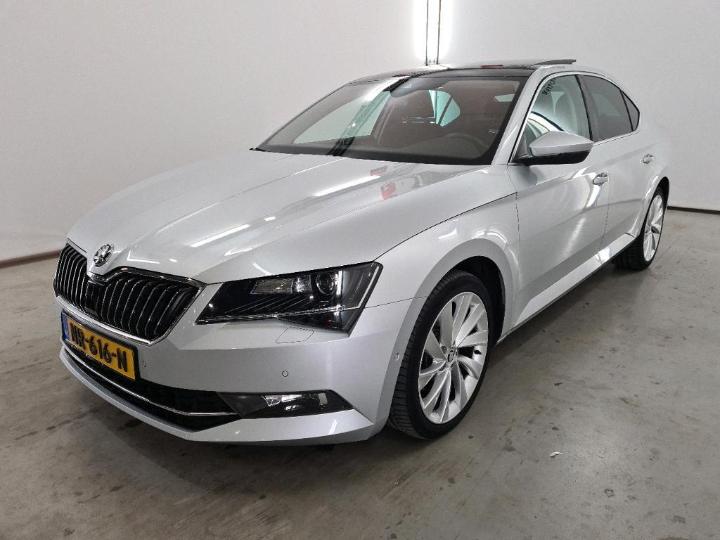 Photo 1 VIN: TMBAG9NP8H7502526 - SKODA SUPERB 