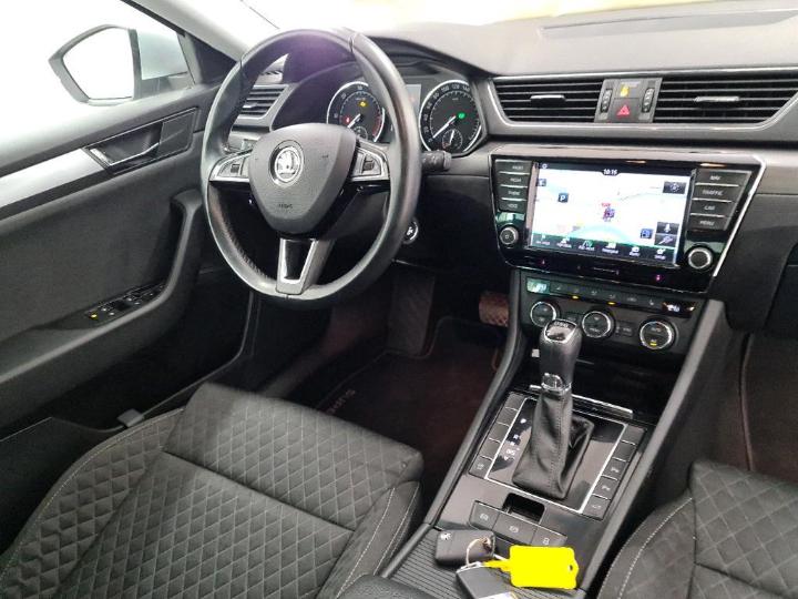 Photo 10 VIN: TMBAG9NP8H7502526 - SKODA SUPERB 