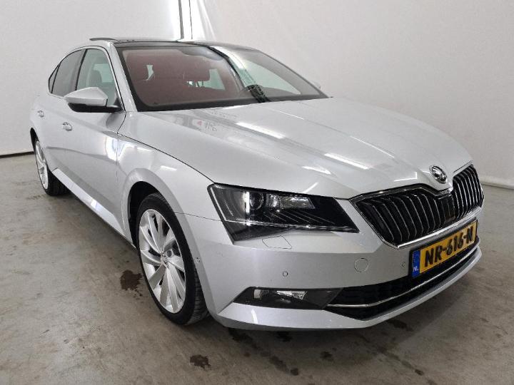 Photo 2 VIN: TMBAG9NP8H7502526 - SKODA SUPERB 