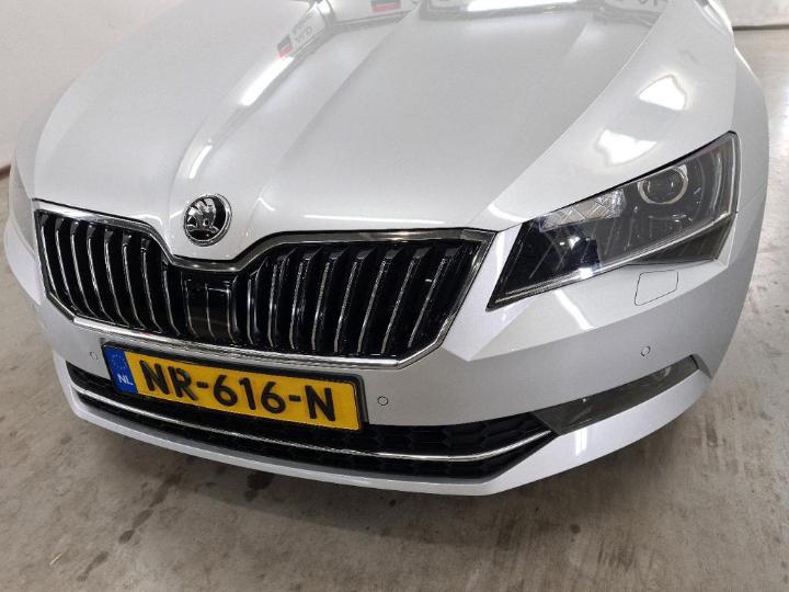 Photo 6 VIN: TMBAG9NP8H7502526 - SKODA SUPERB 