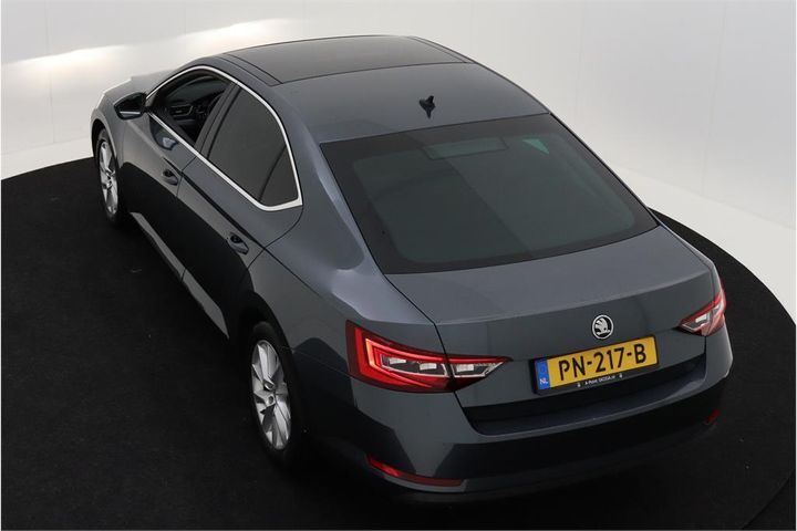 Photo 4 VIN: TMBAG9NP8J7509191 - SKODA SUPERB 