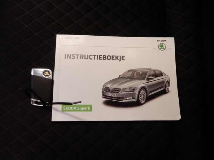 Photo 16 VIN: TMBAG9NP9H7501532 - SKODA SUPERB 