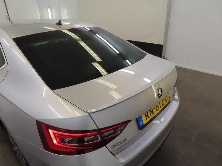 Photo 17 VIN: TMBAG9NP9J7553099 - SKODA SUPERB 