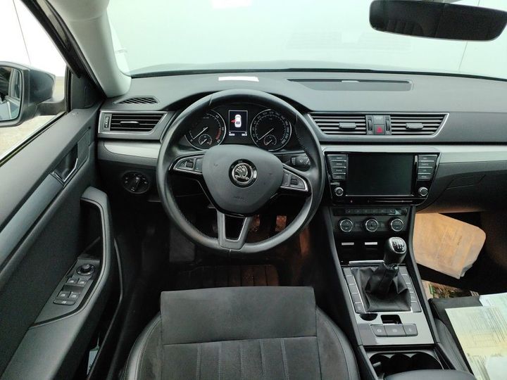 Photo 9 VIN: TMBAG9NPXH7525466 - SKODA SUPERB 