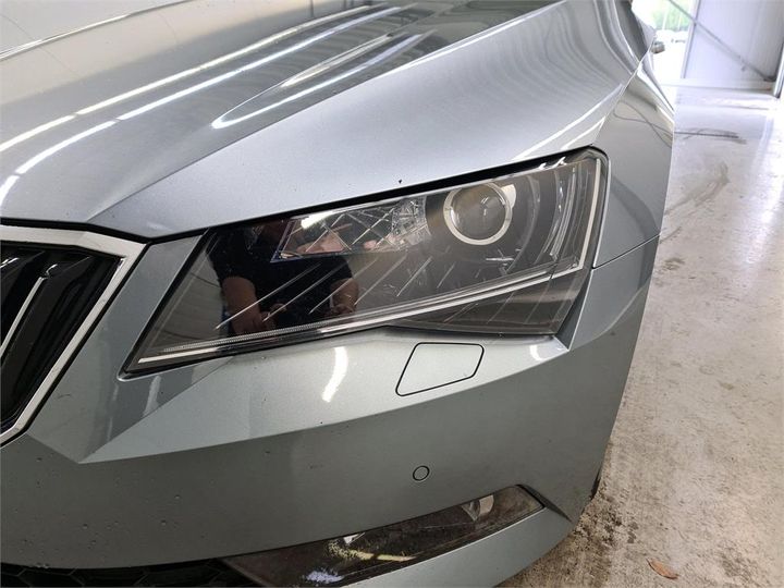 Photo 16 VIN: TMBAG9NPXJ7545755 - SKODA SUPERB 