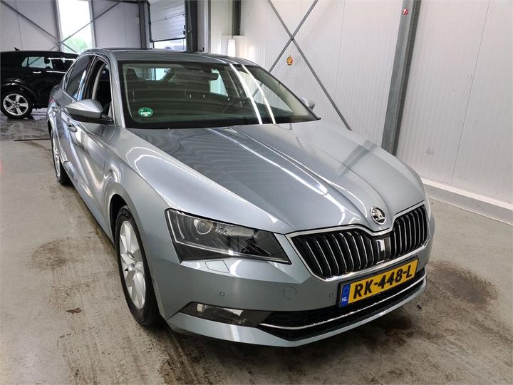 Photo 2 VIN: TMBAG9NPXJ7545755 - SKODA SUPERB 