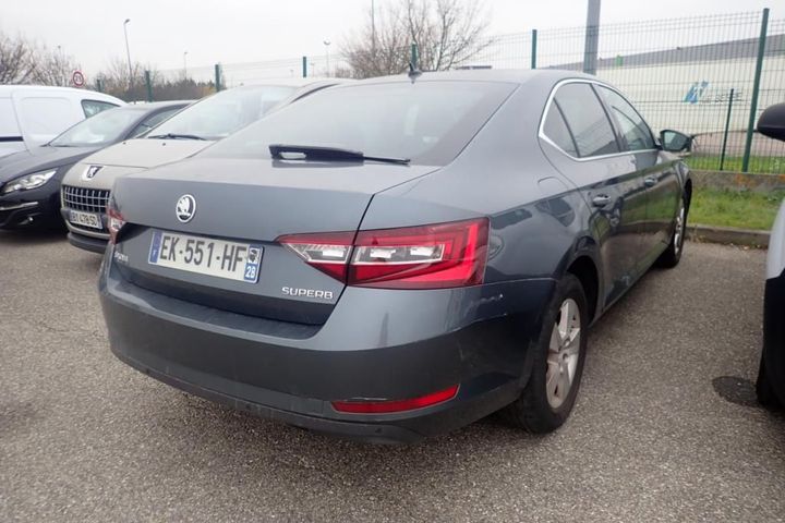 Photo 2 VIN: TMBAH7NP1H7033801 - SKODA SUPERB 