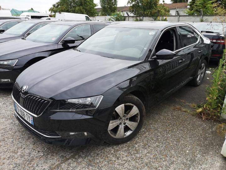 Photo 1 VIN: TMBAH7NP1K7015726 - SKODA SUPERB 