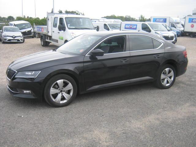 Photo 1 VIN: TMBAH7NP2J7607506 - SKODA SUPERB 