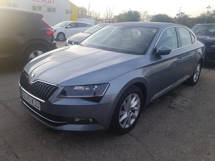 Photo 1 VIN: TMBAH7NP3J7567596 - SKODA SUPERB 