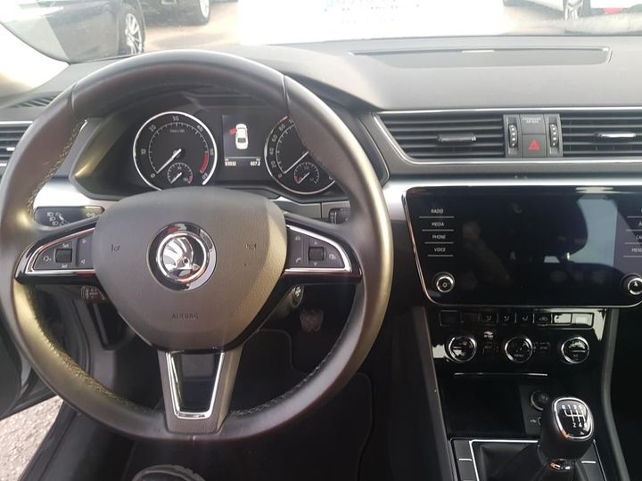 Photo 20 VIN: TMBAH7NP3J7567596 - SKODA SUPERB 