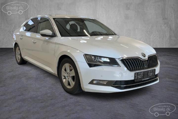 Photo 4 VIN: TMBAH7NP7J7566810 - SKODA SUPERB 