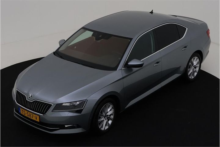 Photo 1 VIN: TMBAH9NPXK7025540 - SKODA SUPERB 