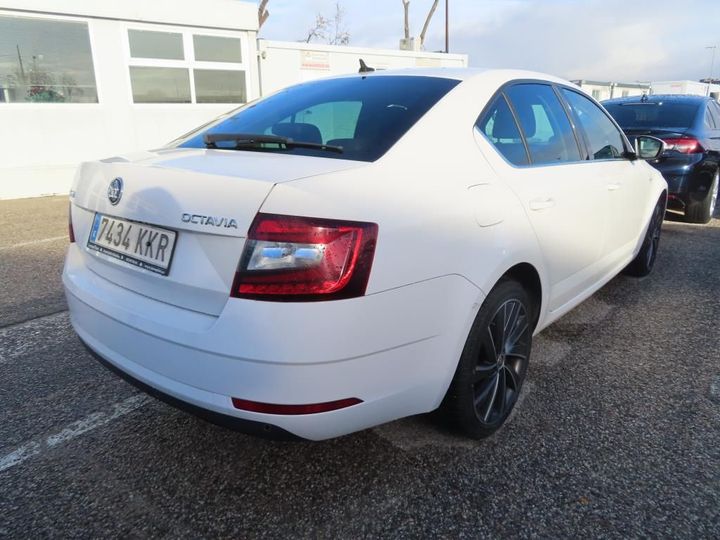 Photo 2 VIN: TMBAJ7NE2J0302261 - SKODA OCTAVIA 