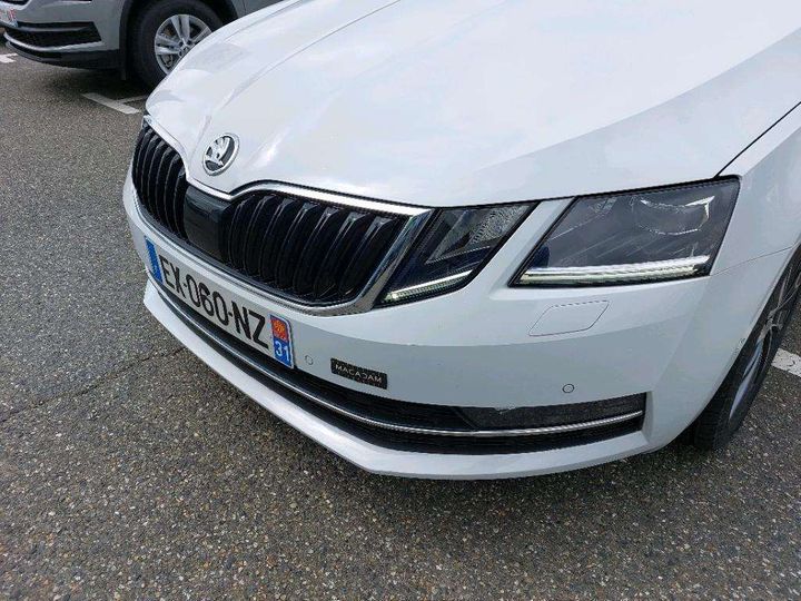 Photo 22 VIN: TMBAJ7NEXJ0313914 - SKODA OCTAVIA 