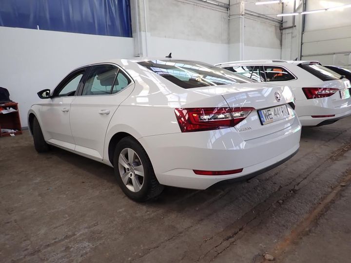 Photo 4 VIN: TMBAJ7NP3J7521397 - SKODA SUPERB 