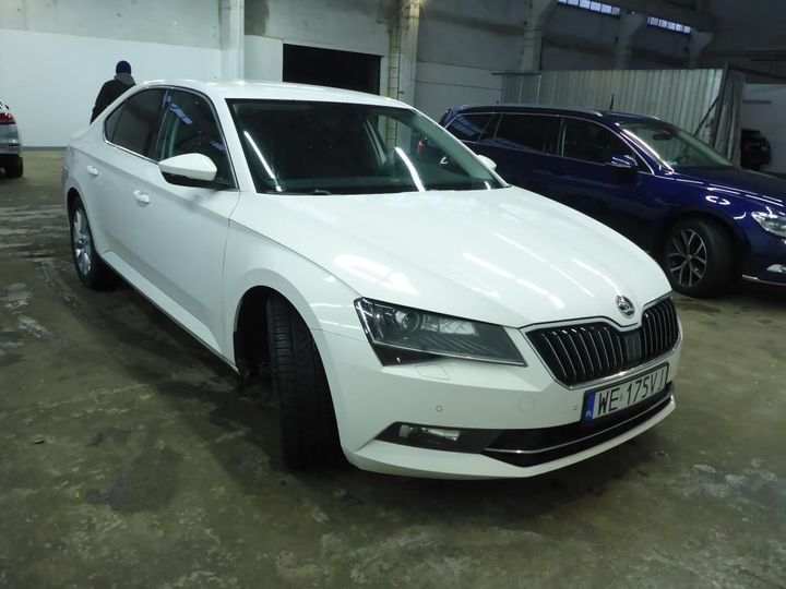 Photo 2 VIN: TMBAJ7NP4K7033304 - SKODA SUPERB 