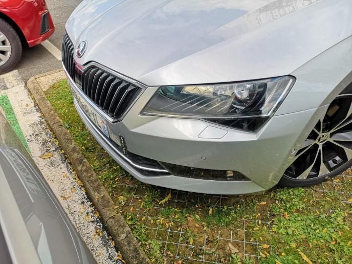 Photo 27 VIN: TMBAJ7NP5G7056758 - SKODA SUPERB 