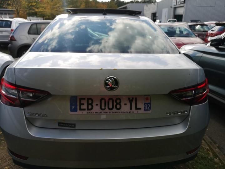 Photo 31 VIN: TMBAJ7NP5G7056758 - SKODA SUPERB 