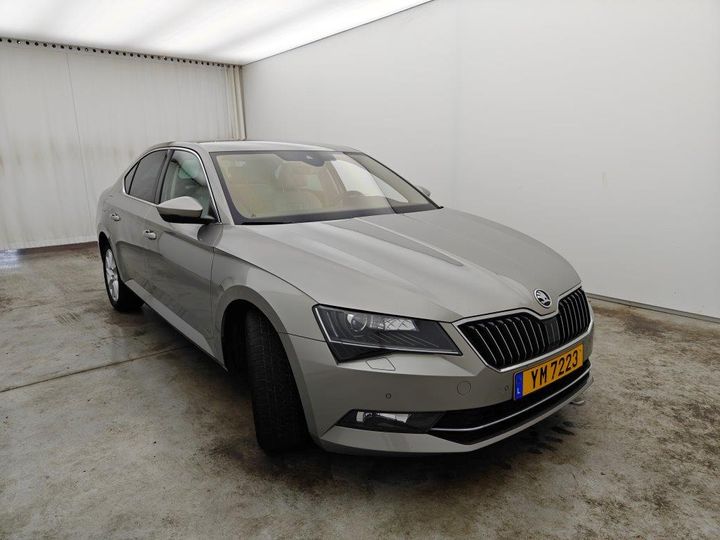 Photo 7 VIN: TMBAJ9NP0J7522549 - SKODA SUPERB 