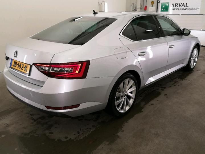 Photo 2 VIN: TMBAJ9NP1G7049687 - SKODA SUPERB 