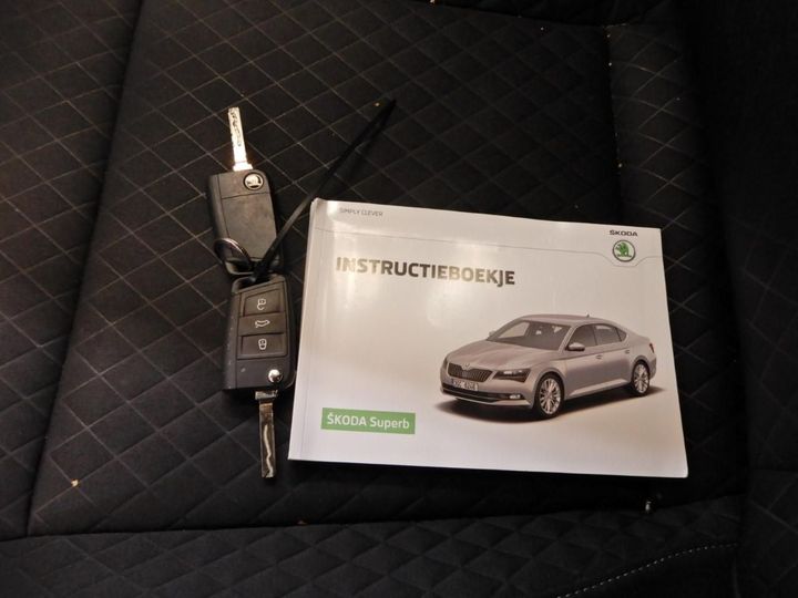 Photo 9 VIN: TMBAJ9NP8G7015424 - SKODA SUPERB 