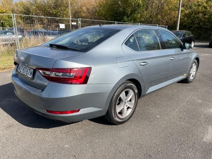 Photo 5 VIN: TMBAL7NP2J7581391 - SKODA SUPERB 