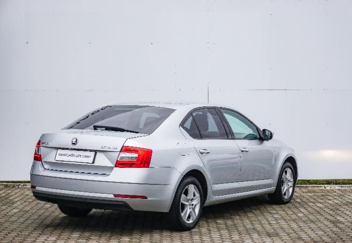 Photo 3 VIN: TMBAP7NE1J0358061 - SKODA OCTAVIA 