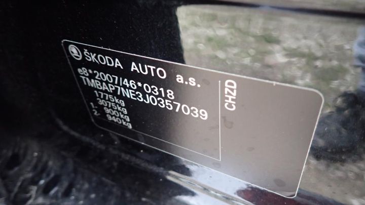 Photo 18 VIN: TMBAP7NE3J0357039 - SKODA OCTAVIA 