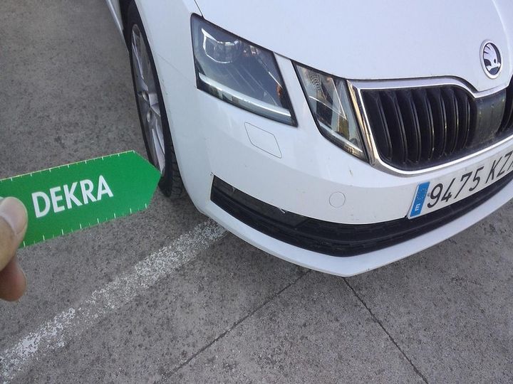 Photo 8 VIN: TMBAP7NE8K0249551 - SKODA OCTAVIA 