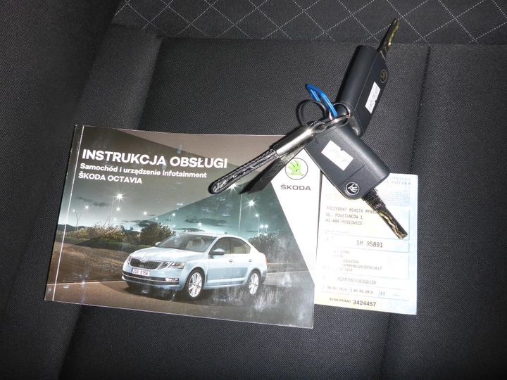 Photo 10 VIN: TMBAP7NEXJ0368135 - SKODA OCTAVIA 