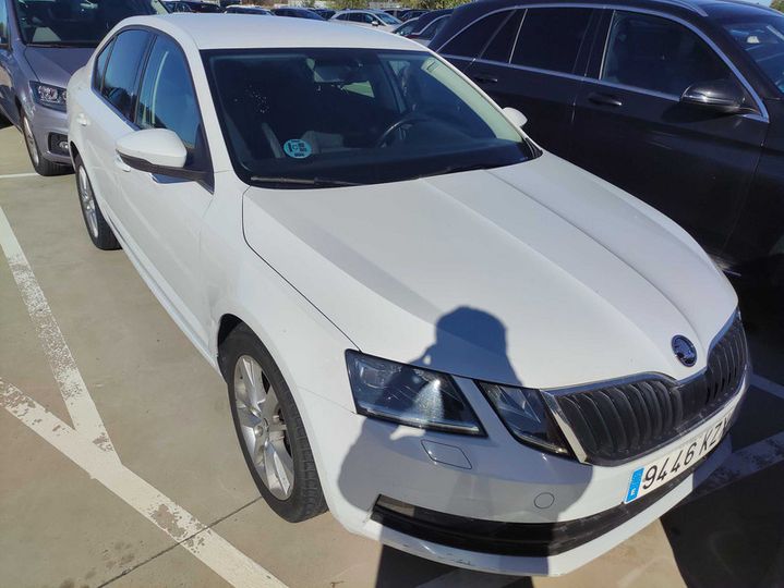 Photo 4 VIN: TMBAP7NEXK0237823 - SKODA OCTAVIA 