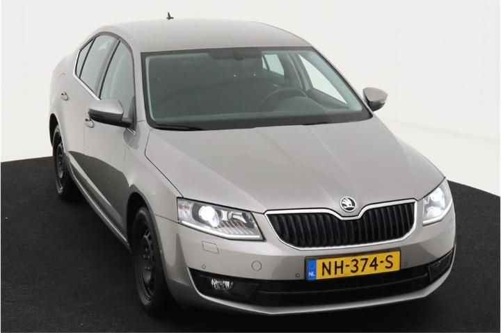 Photo 2 VIN: TMBAP9NEXH0101597 - SKODA OCTAVIA 