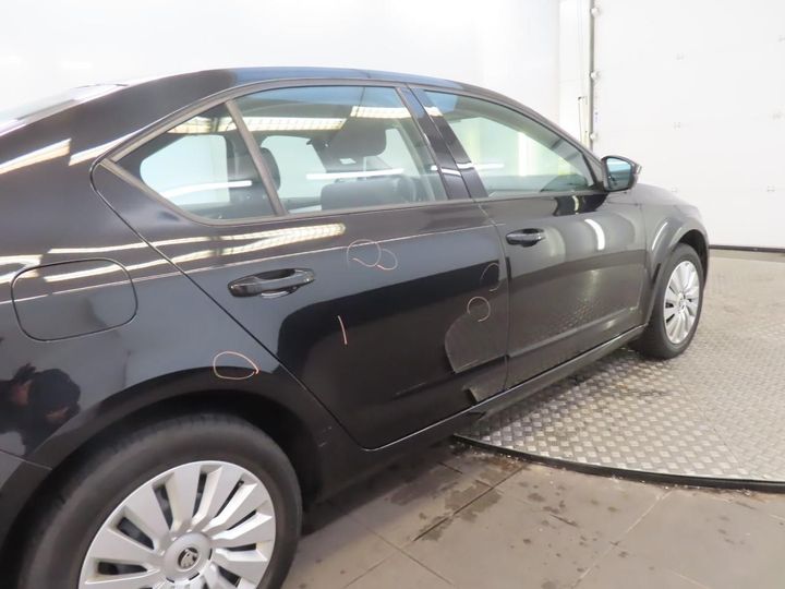 Photo 21 VIN: TMBAR7NE8J0212184 - SKODA OCTAVIA 