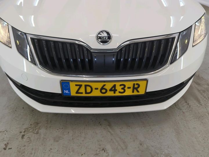 Photo 4 VIN: TMBAR9NE6K0183880 - SKODA OCTAVIA 