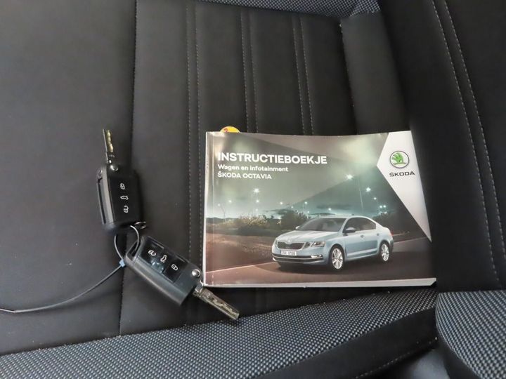 Photo 11 VIN: TMBAR9NE7K0106340 - SKODA OCTAVIA 