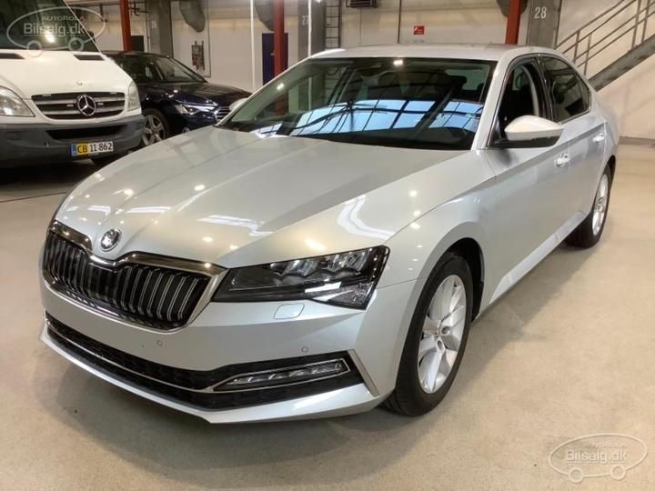 Photo 0 VIN: TMBAW7NP7N7010637 - SKODA SUPERB HATCHBACK 