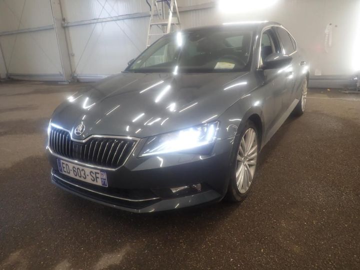 Photo 1 VIN: TMBCJ7NP3H7014857 - SKODA SUPERB 