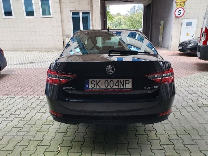 Photo 10 VIN: TMBCJ7NP7K7012018 - SKODA SUPERB 