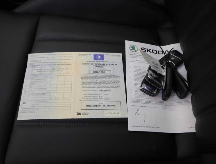 Photo 4 VIN: TMBCJ9NP2H7557158 - SKODA SUPERB 